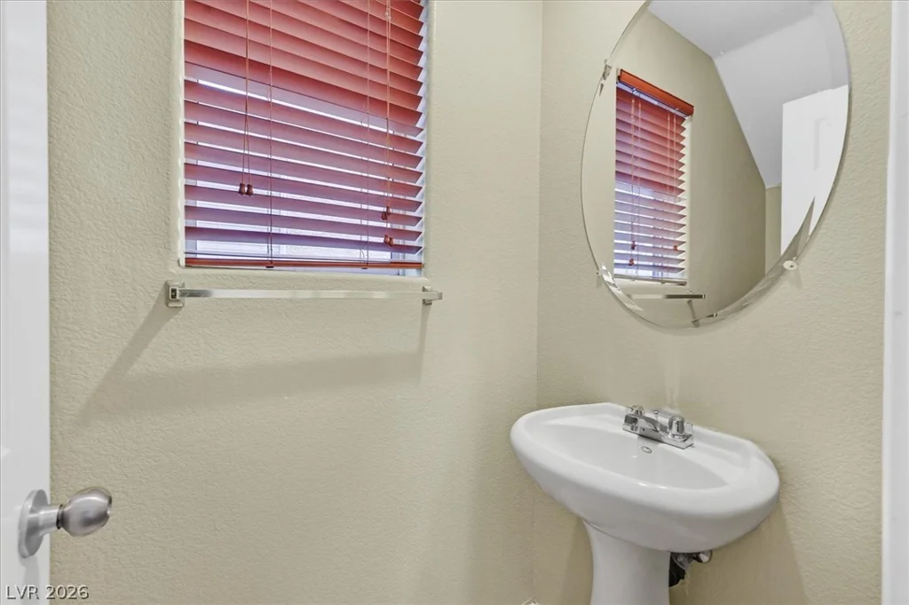 8058 Wards Ferry, Las Vegas, NV 89139