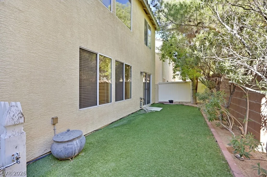 8058 Wards Ferry, Las Vegas, NV 89139