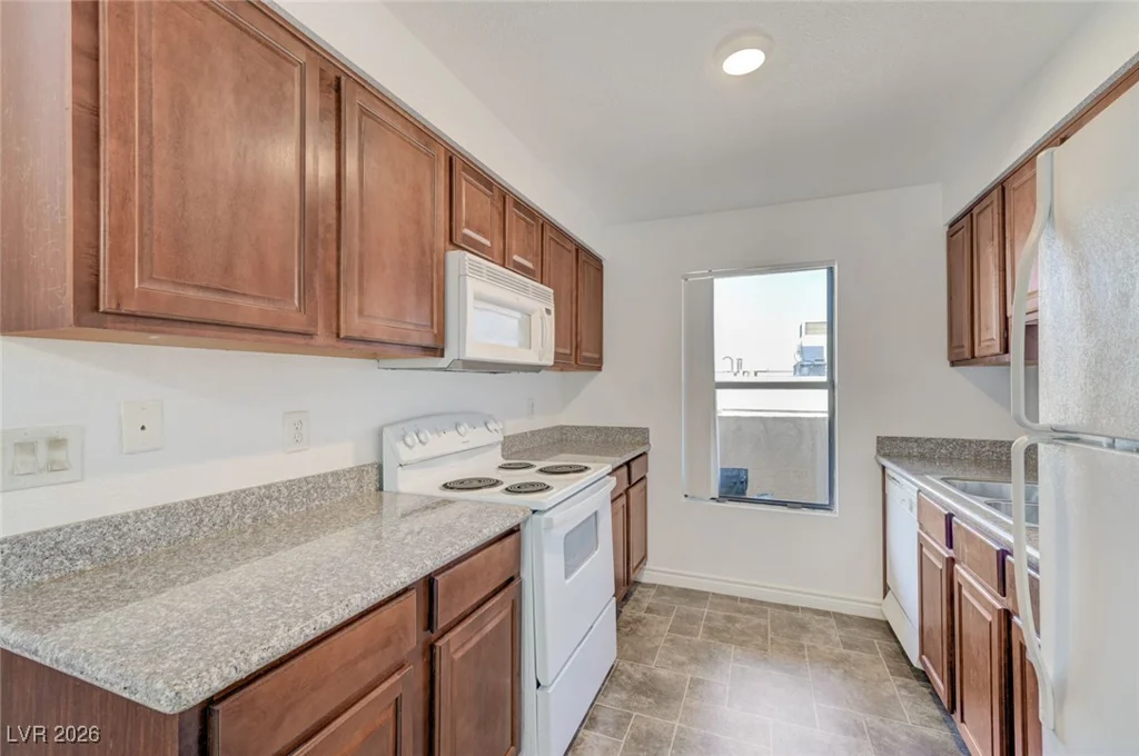 2451 Rainbow, Las Vegas, NV 89108