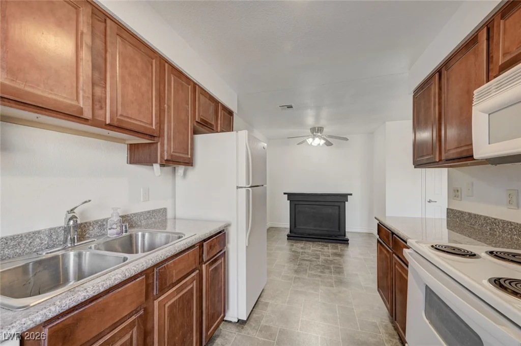 2451 Rainbow, Las Vegas, NV 89108
