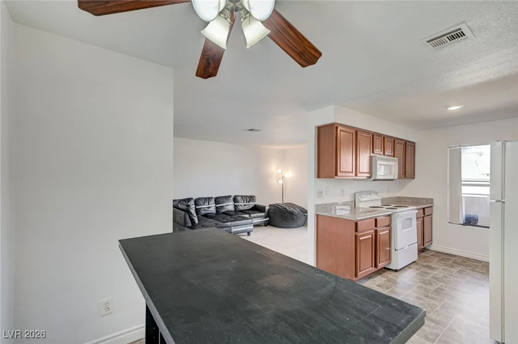 2451 Rainbow, Las Vegas, NV 89108