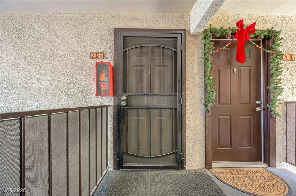 2451 Rainbow, Las Vegas, NV 89108