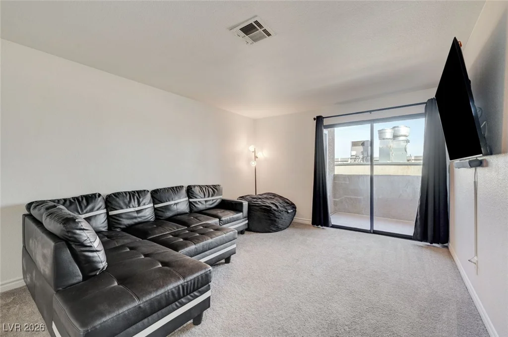 2451 Rainbow, Las Vegas, NV 89108