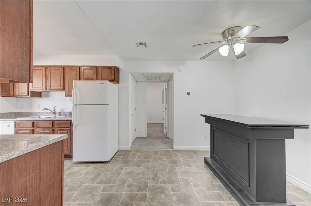 2451 Rainbow, Las Vegas, NV 89108