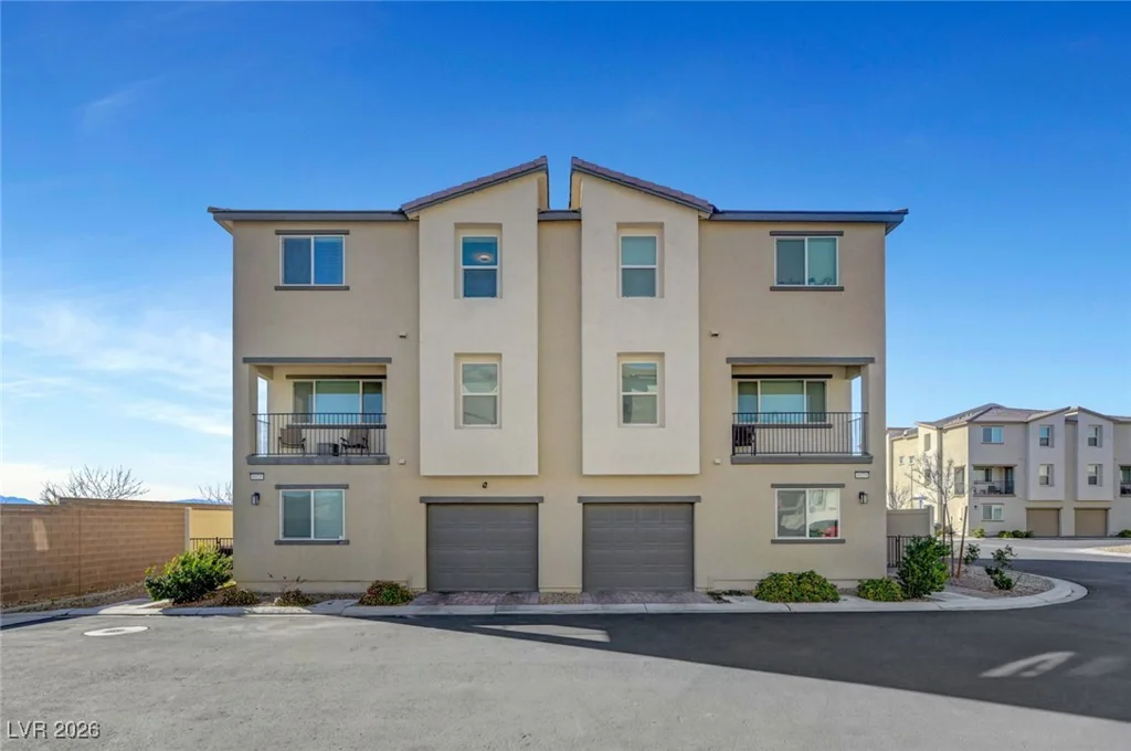 6925 Skyline Blue, North Las Vegas, NV 89086