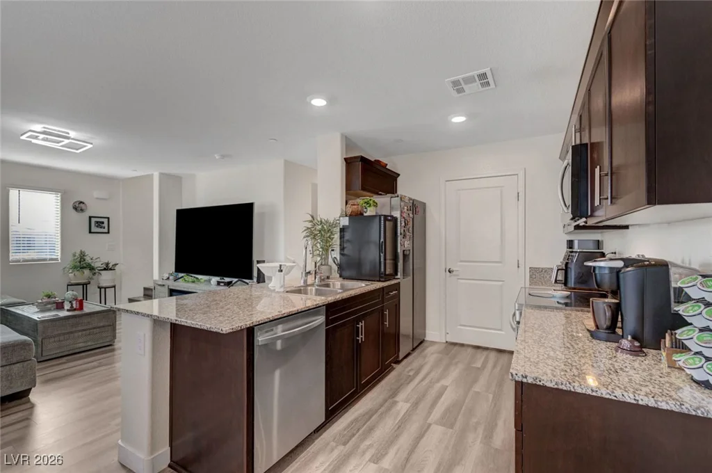 6925 Skyline Blue, North Las Vegas, NV 89086