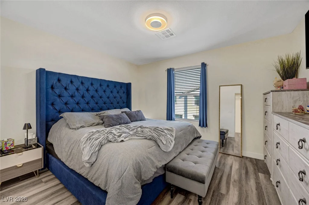 6925 Skyline Blue, North Las Vegas, NV 89086