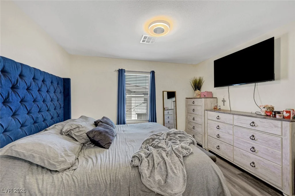 6925 Skyline Blue, North Las Vegas, NV 89086