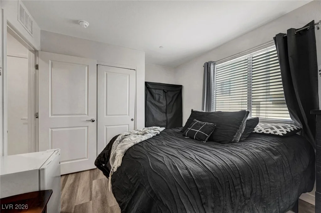 6925 Skyline Blue, North Las Vegas, NV 89086