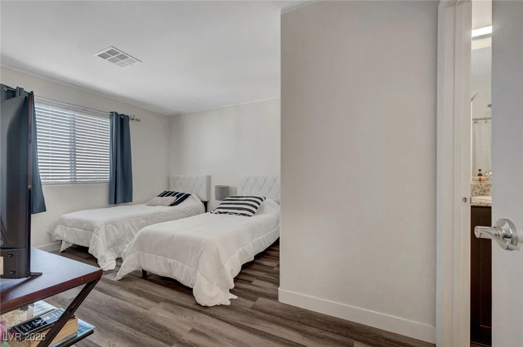 6925 Skyline Blue, North Las Vegas, NV 89086
