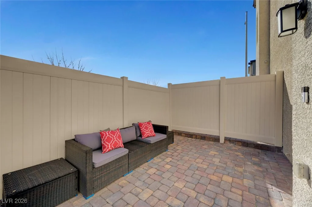 6925 Skyline Blue, North Las Vegas, NV 89086