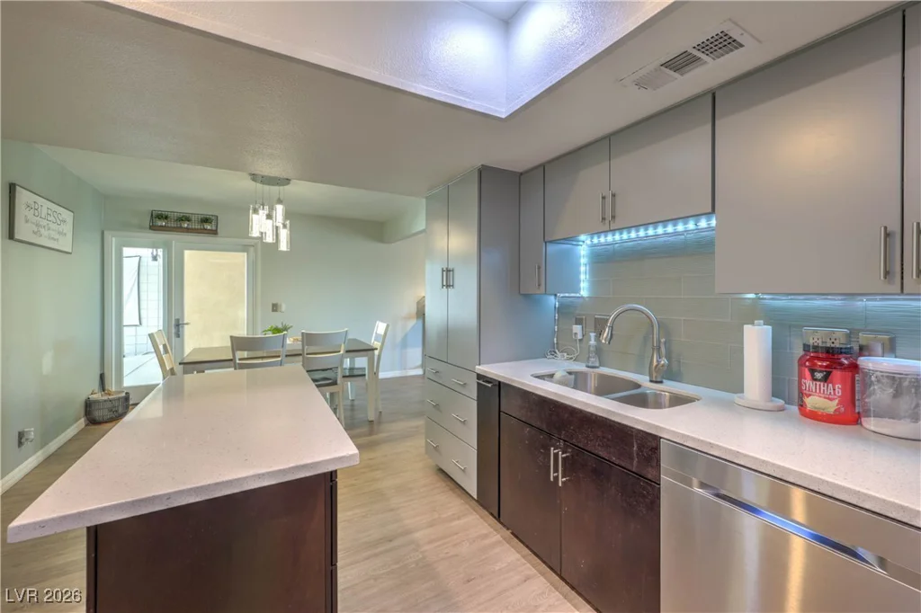 3795 Heritage, Las Vegas, NV 89121
