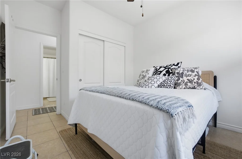 7425 Glorious Sun, Las Vegas, NV 89178