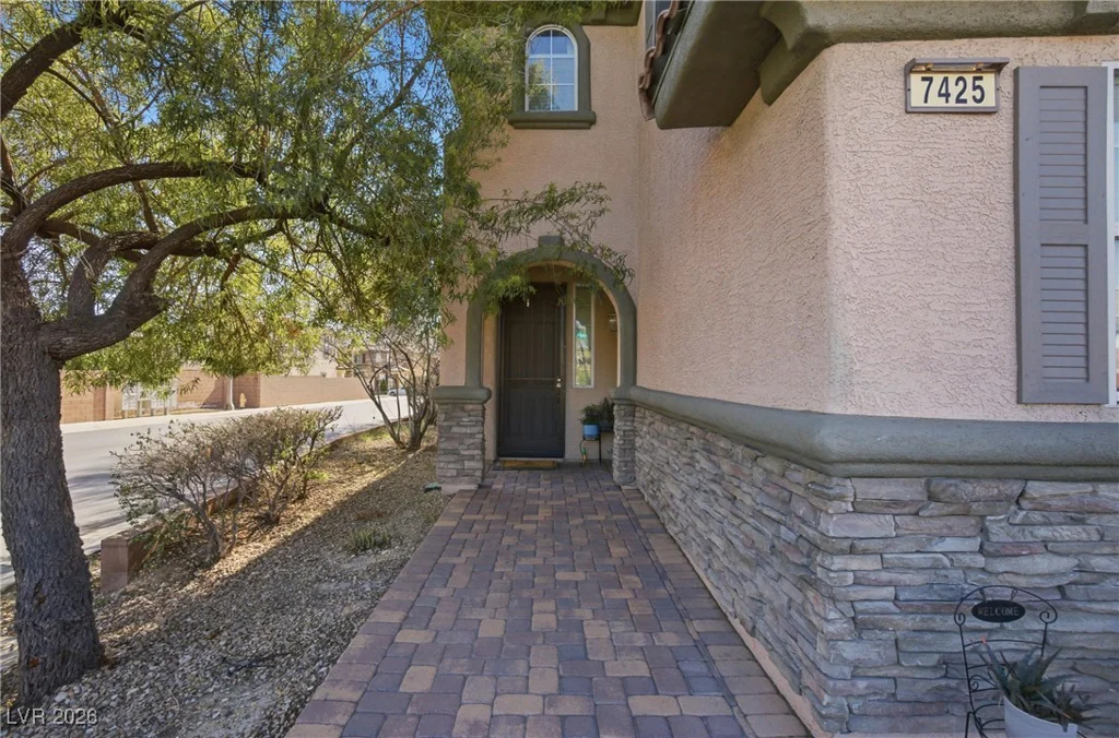 7425 Glorious Sun, Las Vegas, NV 89178