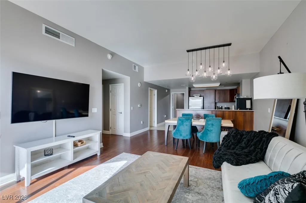 150 Las Vegas, Las Vegas, NV 89101
