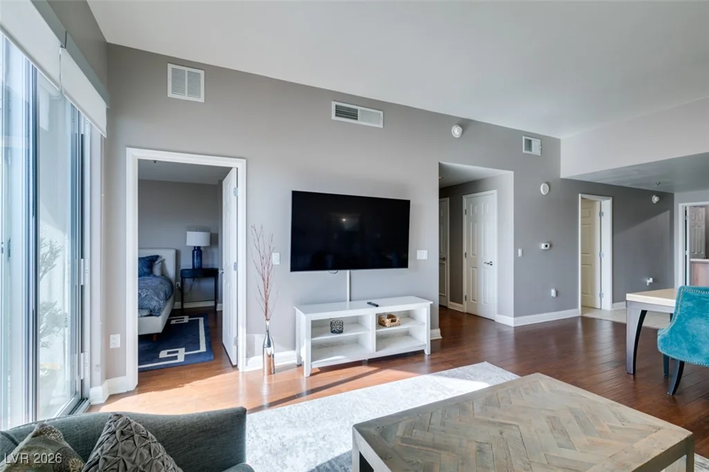 150 Las Vegas, Las Vegas, NV 89101