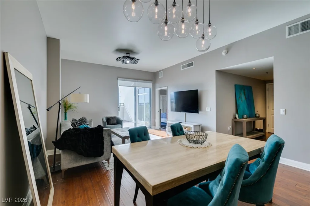 150 Las Vegas, Las Vegas, NV 89101