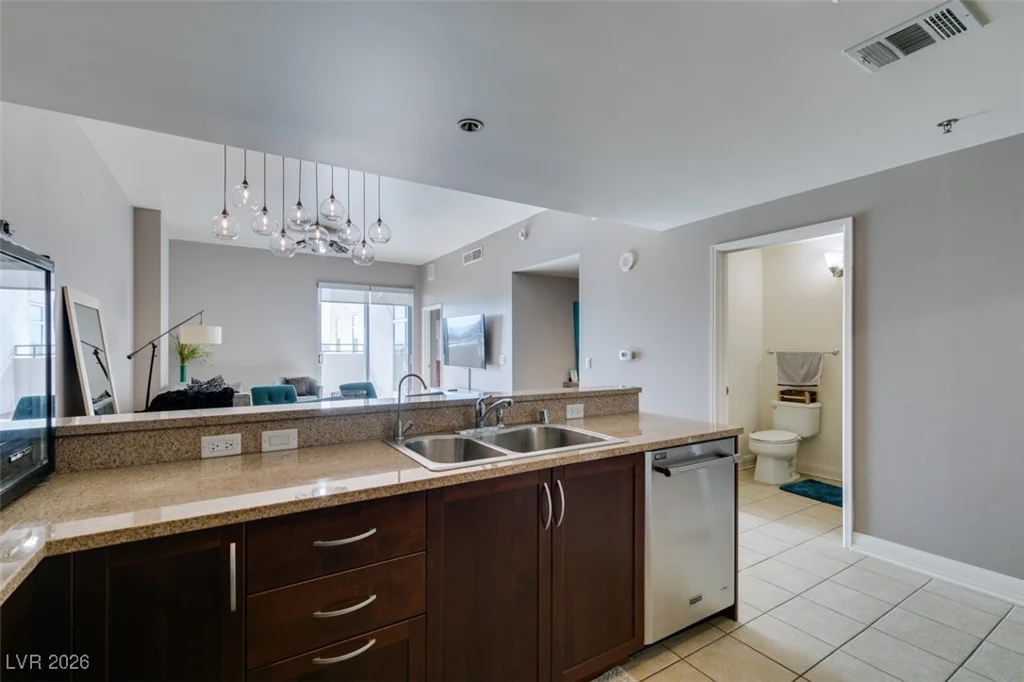 150 Las Vegas, Las Vegas, NV 89101