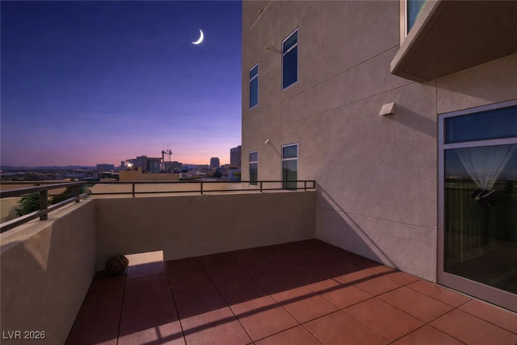 150 Las Vegas, Las Vegas, NV 89101