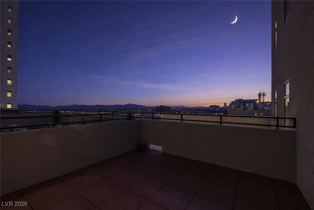 150 Las Vegas, Las Vegas, NV 89101