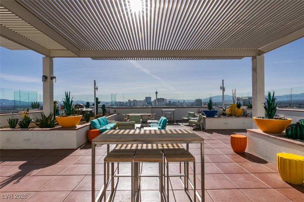 150 Las Vegas, Las Vegas, NV 89101