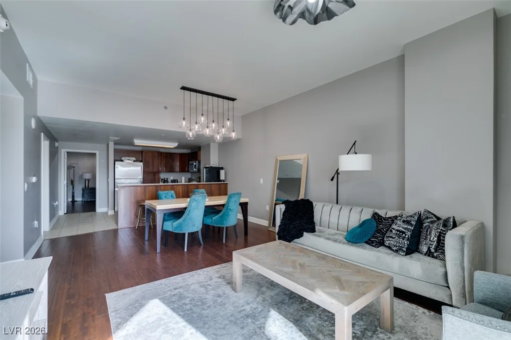 150 Las Vegas, Las Vegas, NV 89101