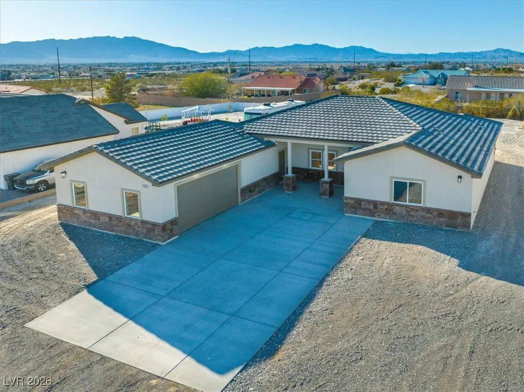 2140 Iroquois, Pahrump, NV 89048