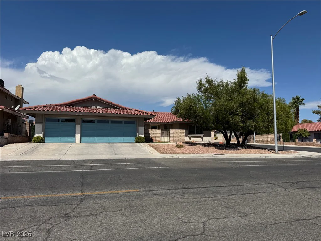 1516 Odette, Las Vegas, NV 89117