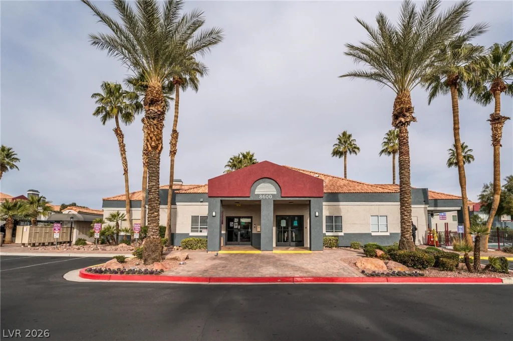 8600 Charleston, Las Vegas, NV 89117