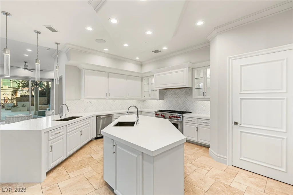 9101 Alta, Las Vegas, NV 89145
