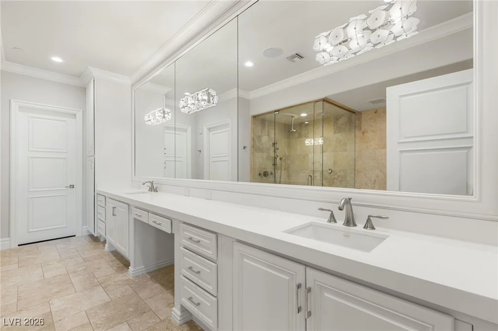 9101 Alta, Las Vegas, NV 89145