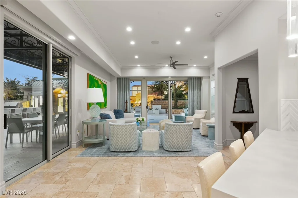 9101 Alta, Las Vegas, NV 89145