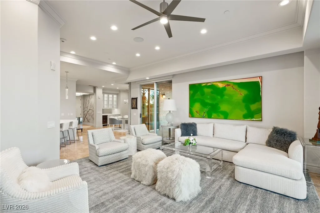 9101 Alta, Las Vegas, NV 89145