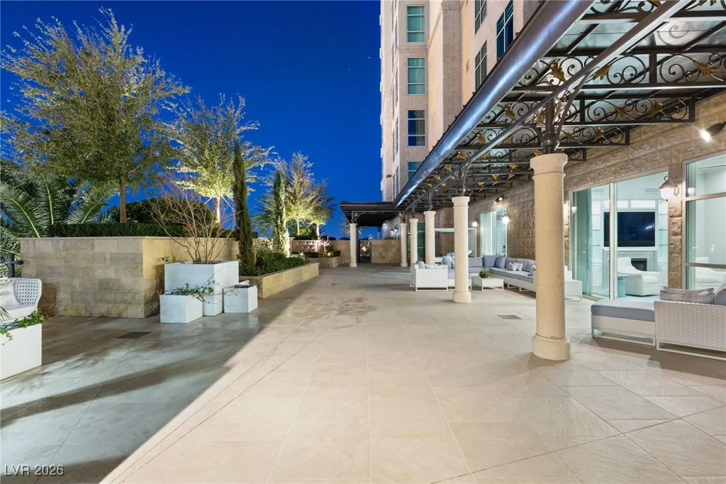 9101 Alta, Las Vegas, NV 89145