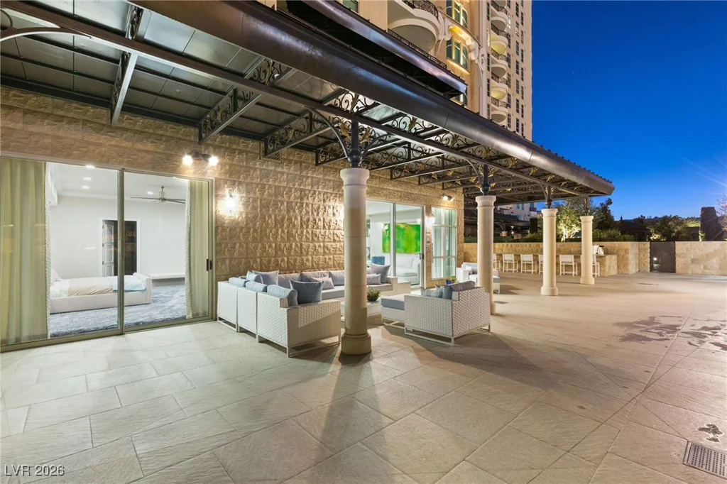 9101 Alta, Las Vegas, NV 89145