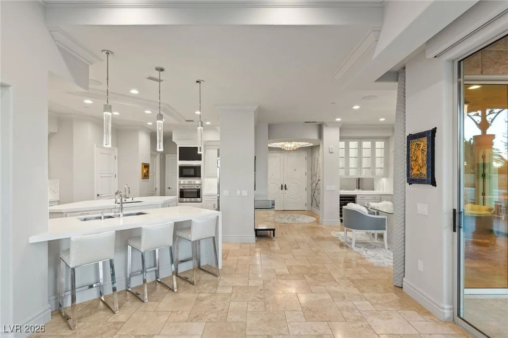 9101 Alta, Las Vegas, NV 89145