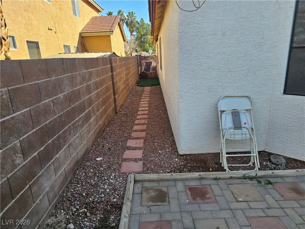 1747 Raspberry Hill, Las Vegas, NV 89142