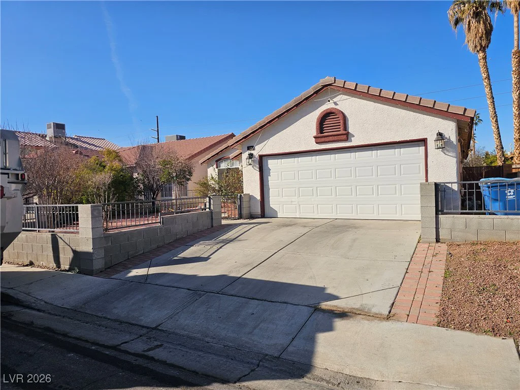 1747 Raspberry Hill, Las Vegas, NV 89142