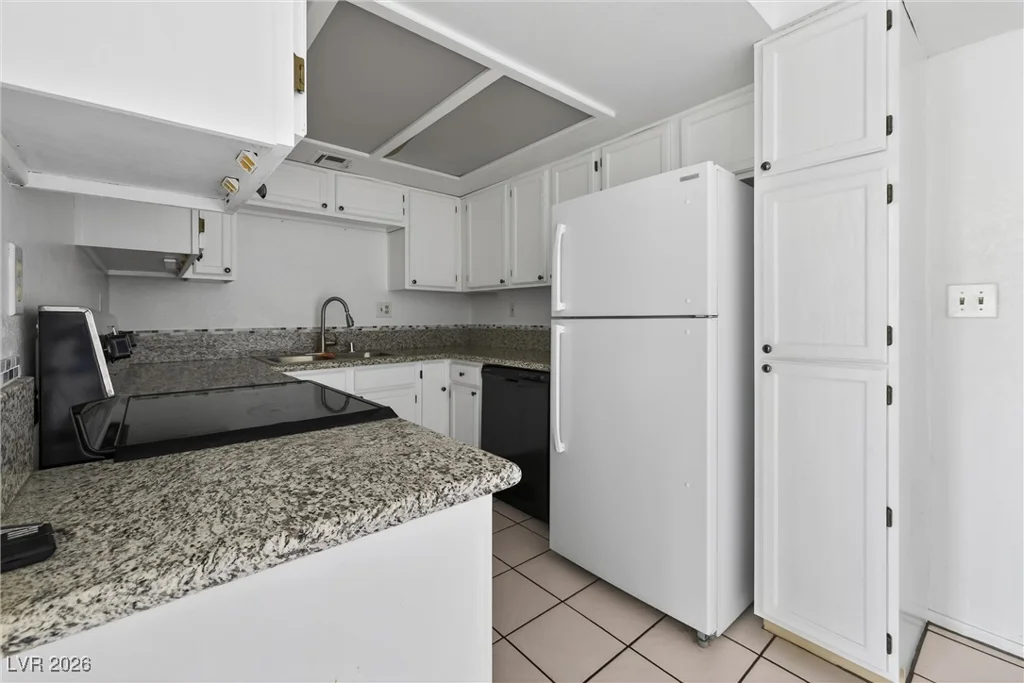 2430 Old Forge, Las Vegas, NV 89121