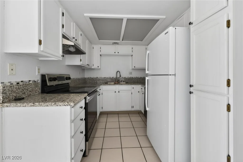 2430 Old Forge, Las Vegas, NV 89121