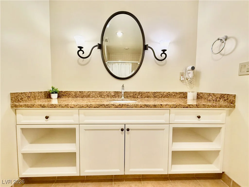 30 Strada Di Villaggio, Henderson, NV 89011