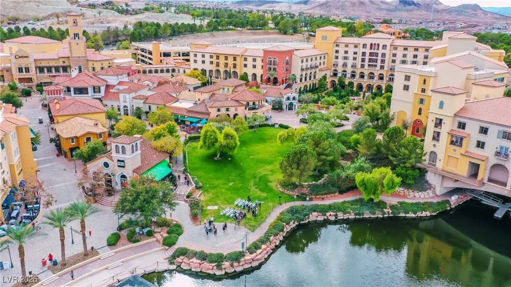 30 Strada Di Villaggio, Henderson, NV 89011