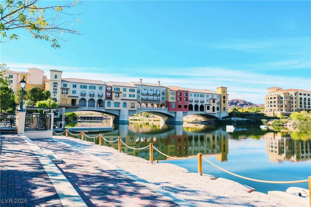 30 Strada Di Villaggio, Henderson, NV 89011