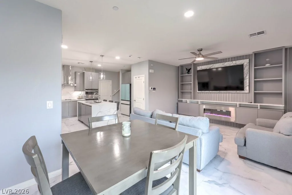 528 Thistleberry, Henderson, NV 89044