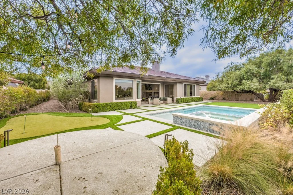 20 Holston Hills, Henderson, NV 89052
