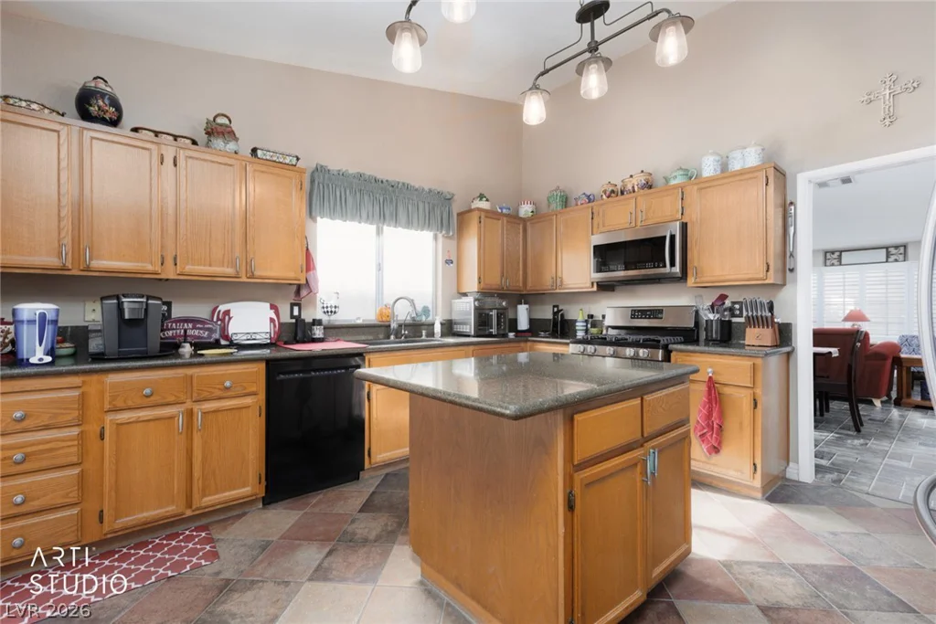 7170 Cloud View, Las Vegas, NV 89119