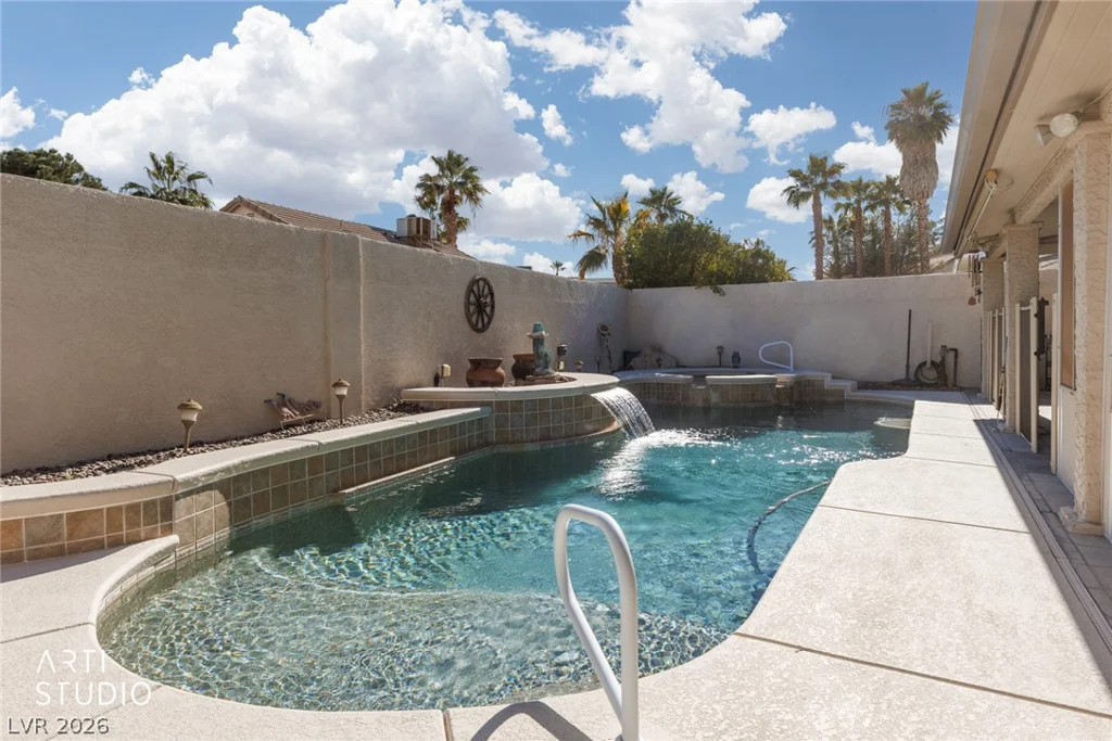 7170 Cloud View, Las Vegas, NV 89119