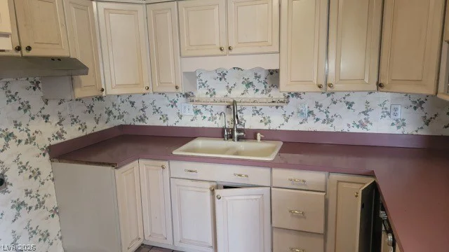 350 Desert Inn, Las Vegas, NV 89109