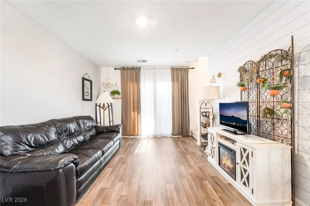 2710 Yellow Blaze, Las Vegas, NV 89183