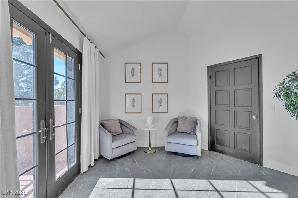 933 Konga, Las Vegas, NV 89123